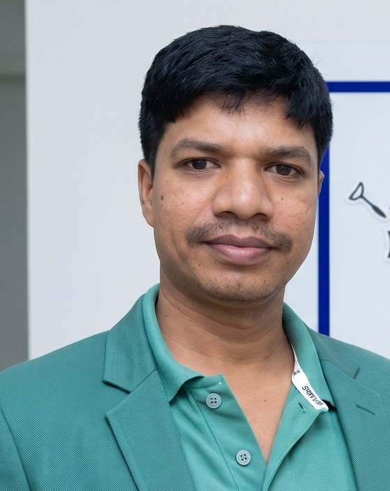 Doman Yadav, Co-Founder of Trenzzo Drycleaners